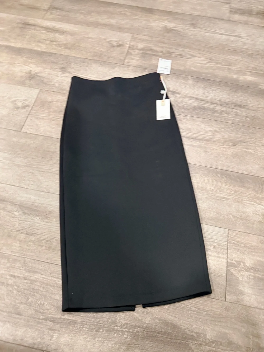 Good American Black Midi Pencil Skirt - Sleek High Waist